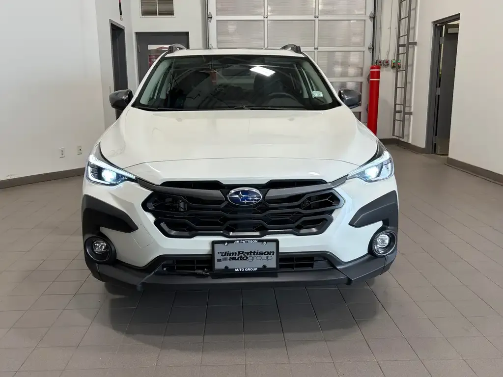 Subaru Crosstrek 2026 photo 2
