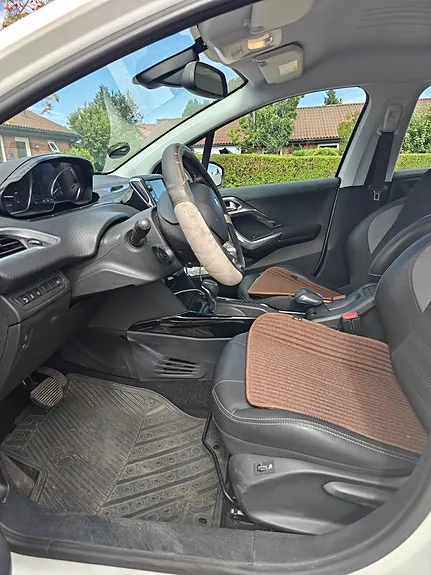 Peugeot 2008 2017 photo 4