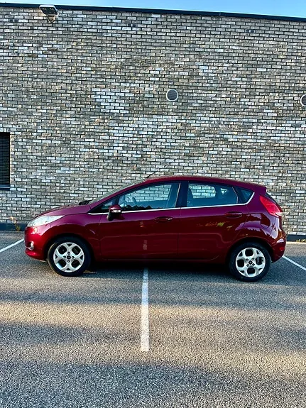 Ford Fiesta 2009 photo 3