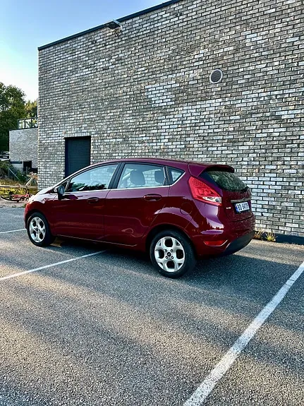 Ford Fiesta 2009 photo 4