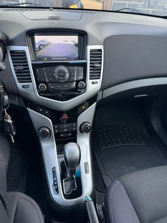 Chevrolet Cruze 2014 photo 2