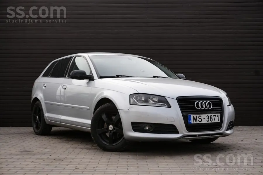 Audi A3 2010 photo 2