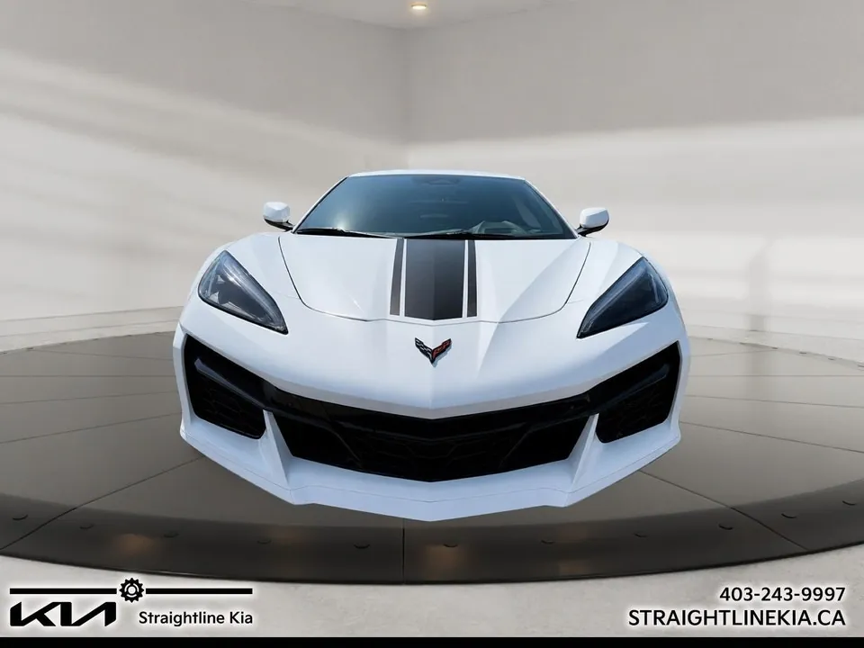 Chevrolet Corvette 2024 photo 2