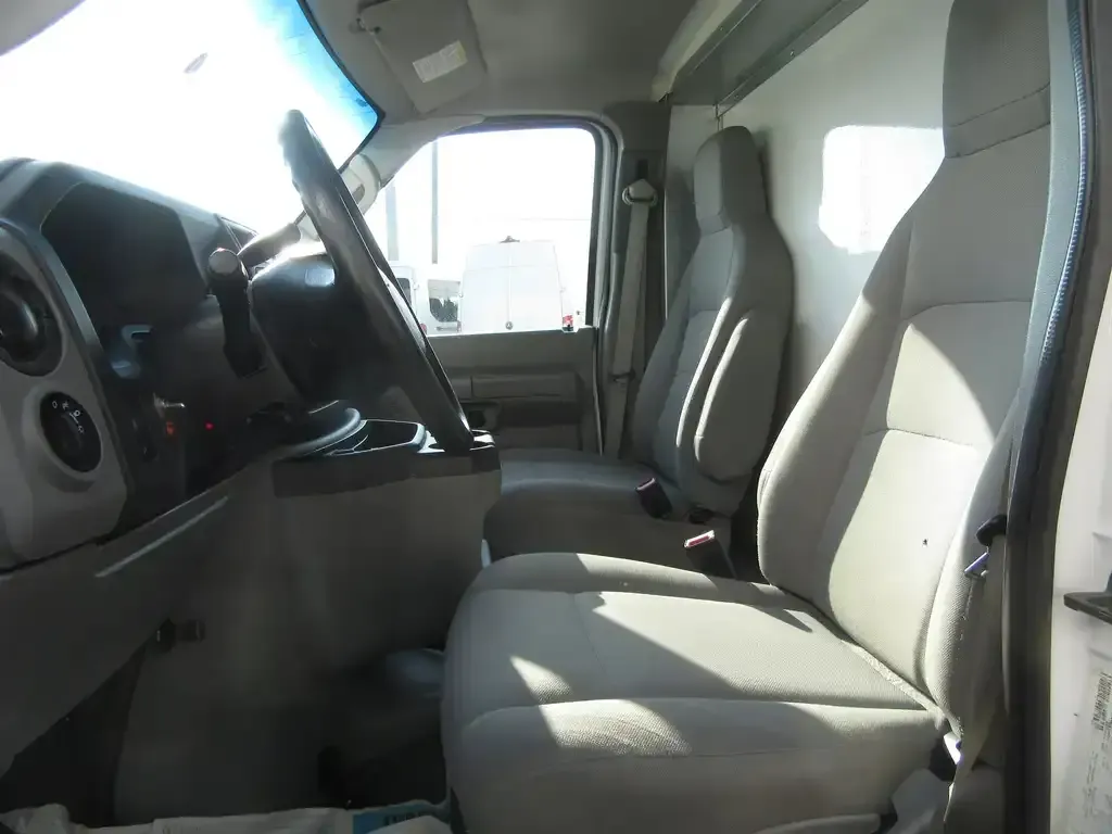 Ford E-450 2019 photo 5