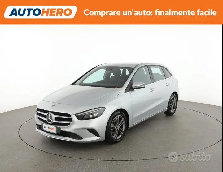 Mercedes-Benz B 180