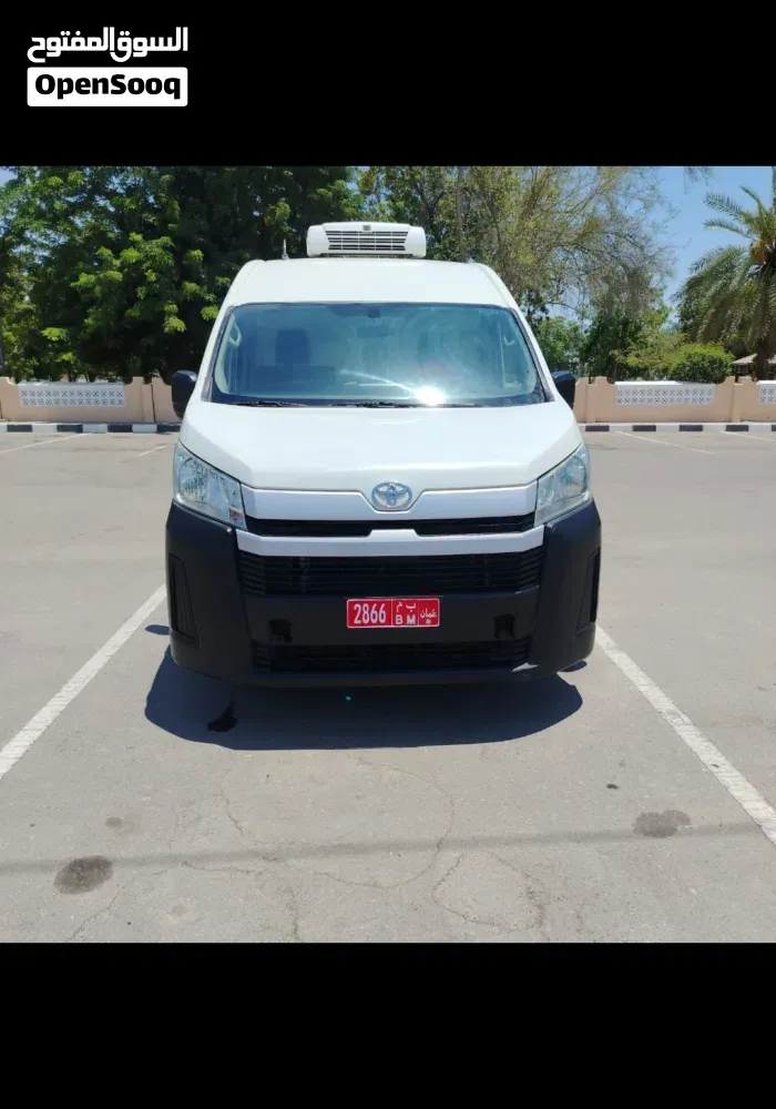 Toyota Hiace 2022 photo 5
