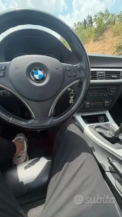 BMW 320 2008 photo 4