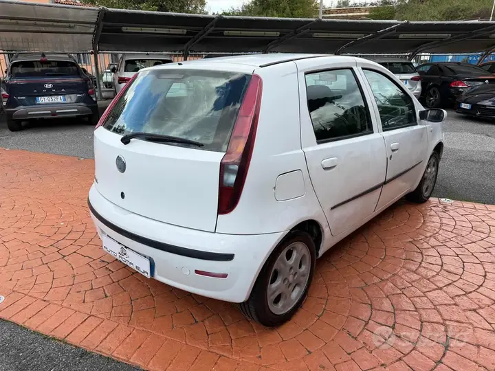 Fiat Punto 2005 photo 5