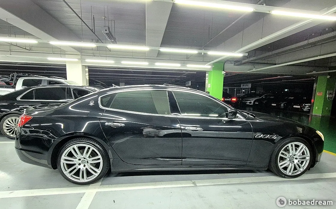 Ferrari Quattroporte 2015 photo 2