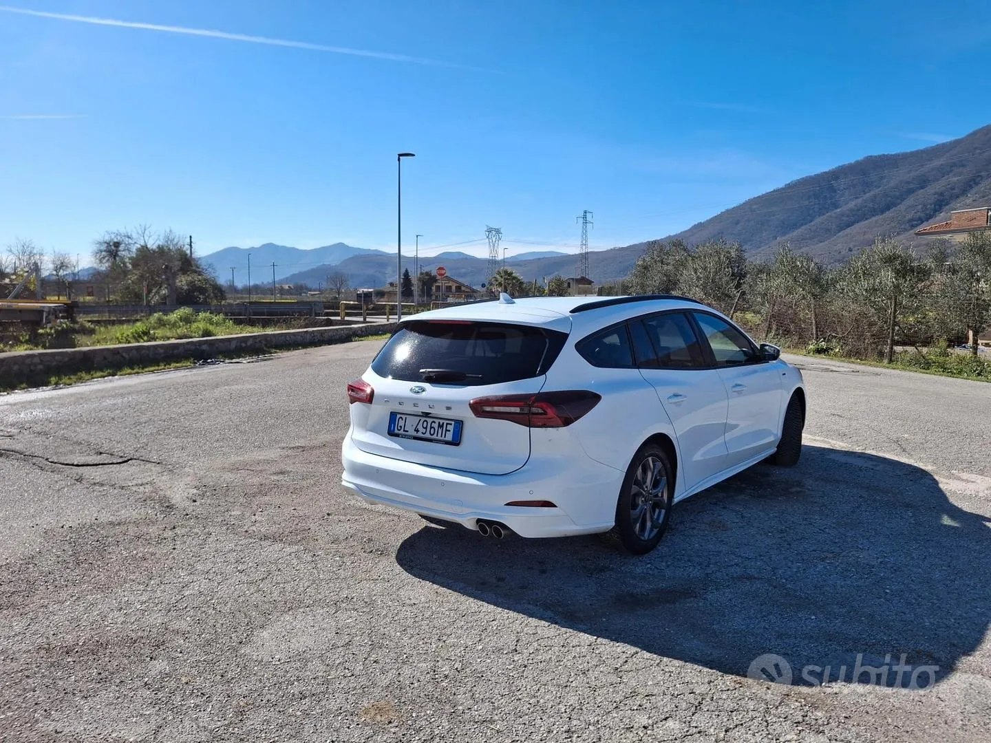 Ford Focus 2022 photo 3