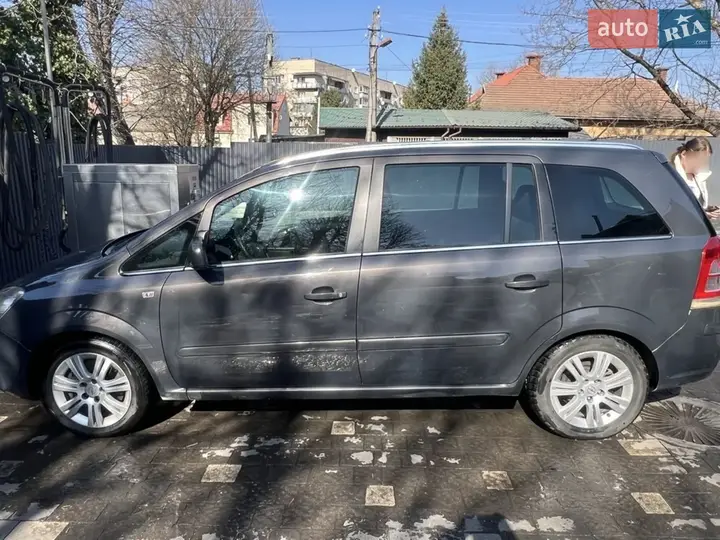 Opel Zafira 2013 photo 3