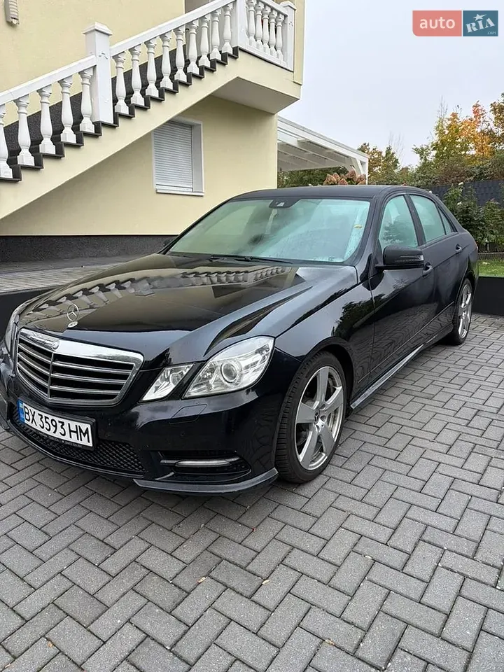 Mercedes-Benz E-Class 2012 photo 3