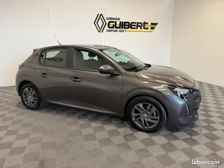 Peugeot 208 2022 photo 2