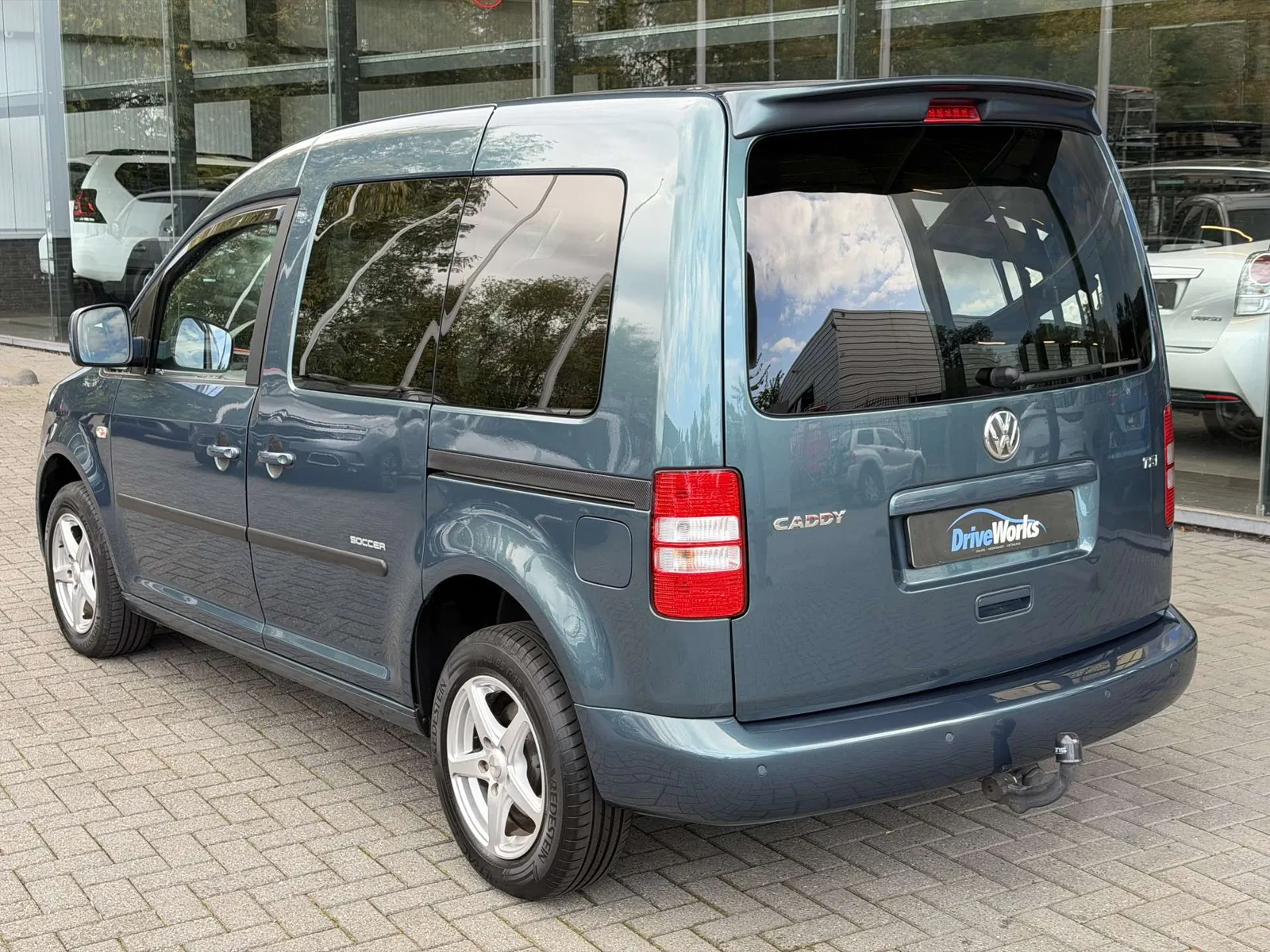 Volkswagen Caddy 2014 photo 2