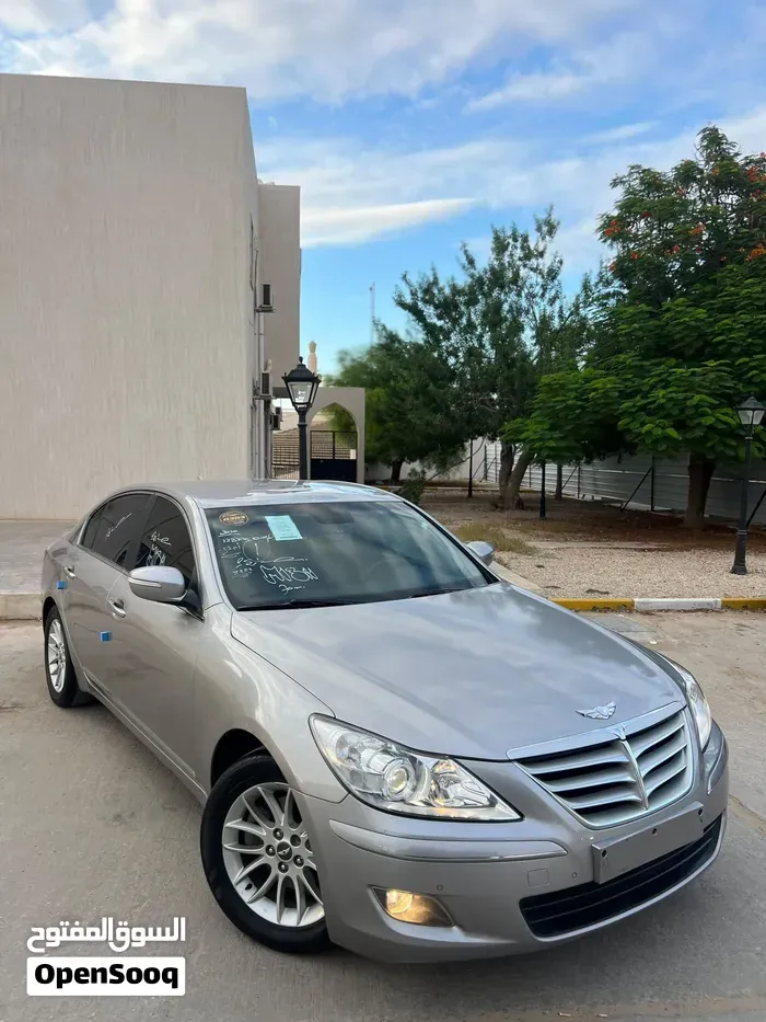 Hyundai Genesis 2010 photo 4