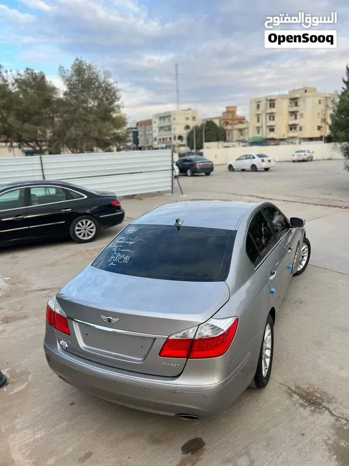 Hyundai Genesis