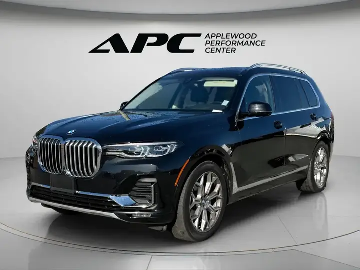 BMW X7 2022 photo 2