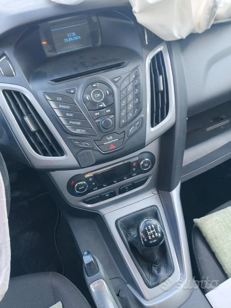 Ford Focus 2013 photo 3