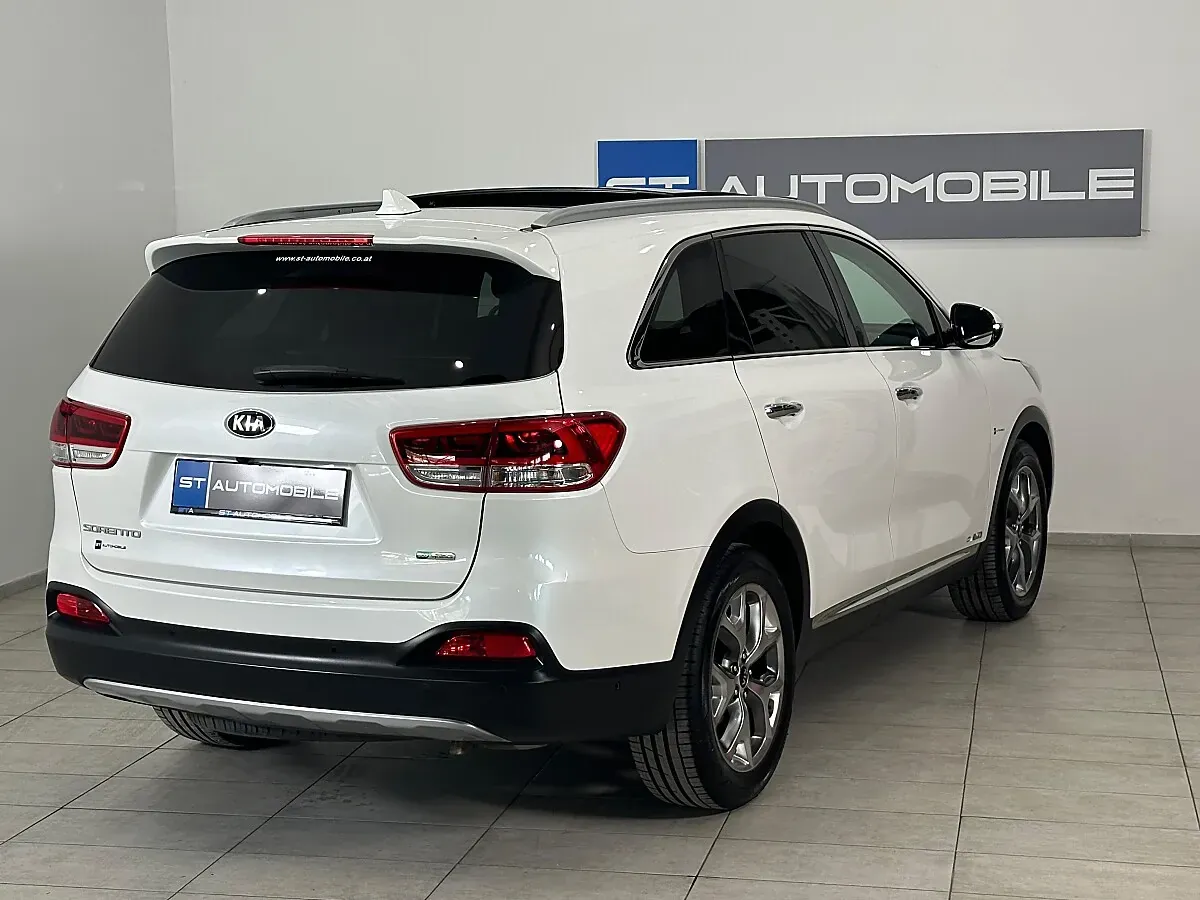 Kia Sorento 2015 photo 2