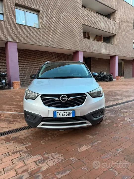 Opel Crossland X 2017 photo 2