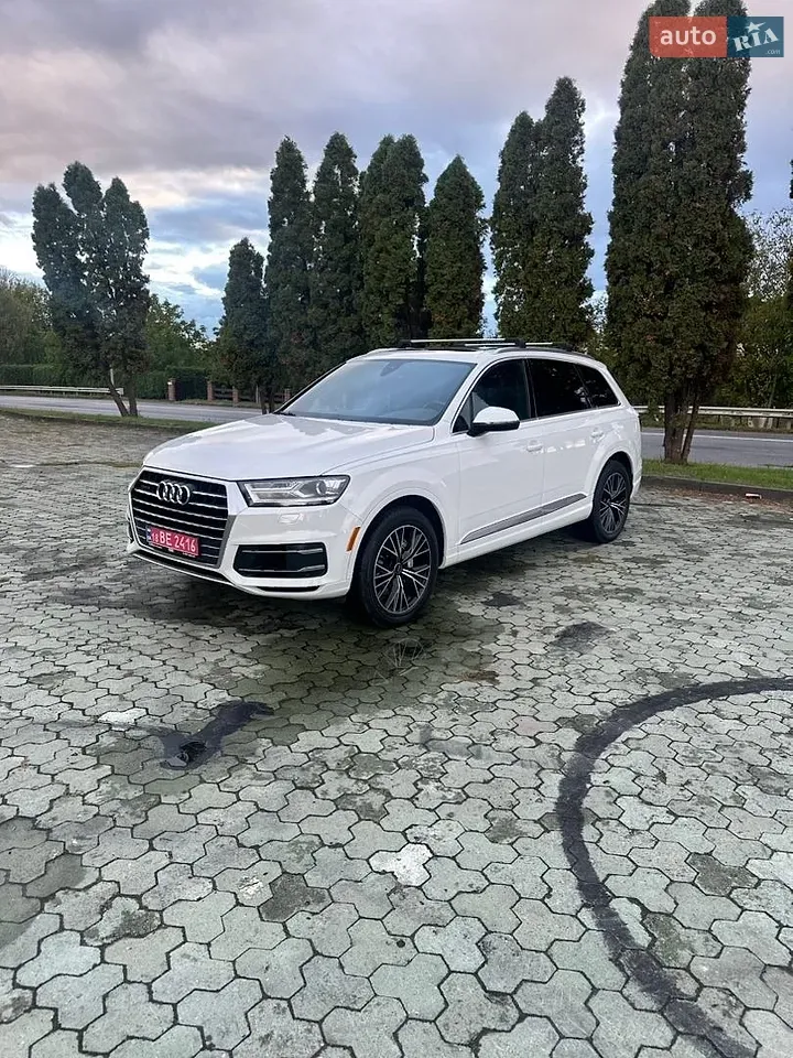 Audi Q7 2016 photo 2