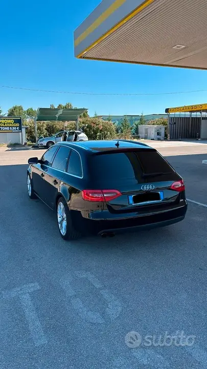 Audi A4 Avant 2012 photo 3