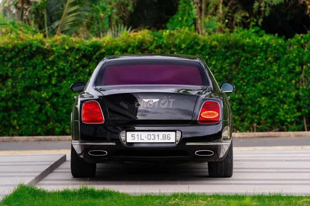 Bentley Flying Spur 2011 photo 2