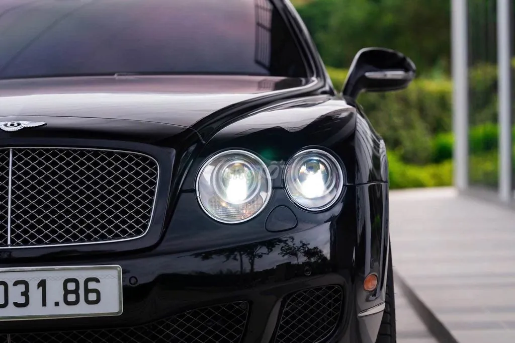 Bentley Flying Spur 2011 photo 5