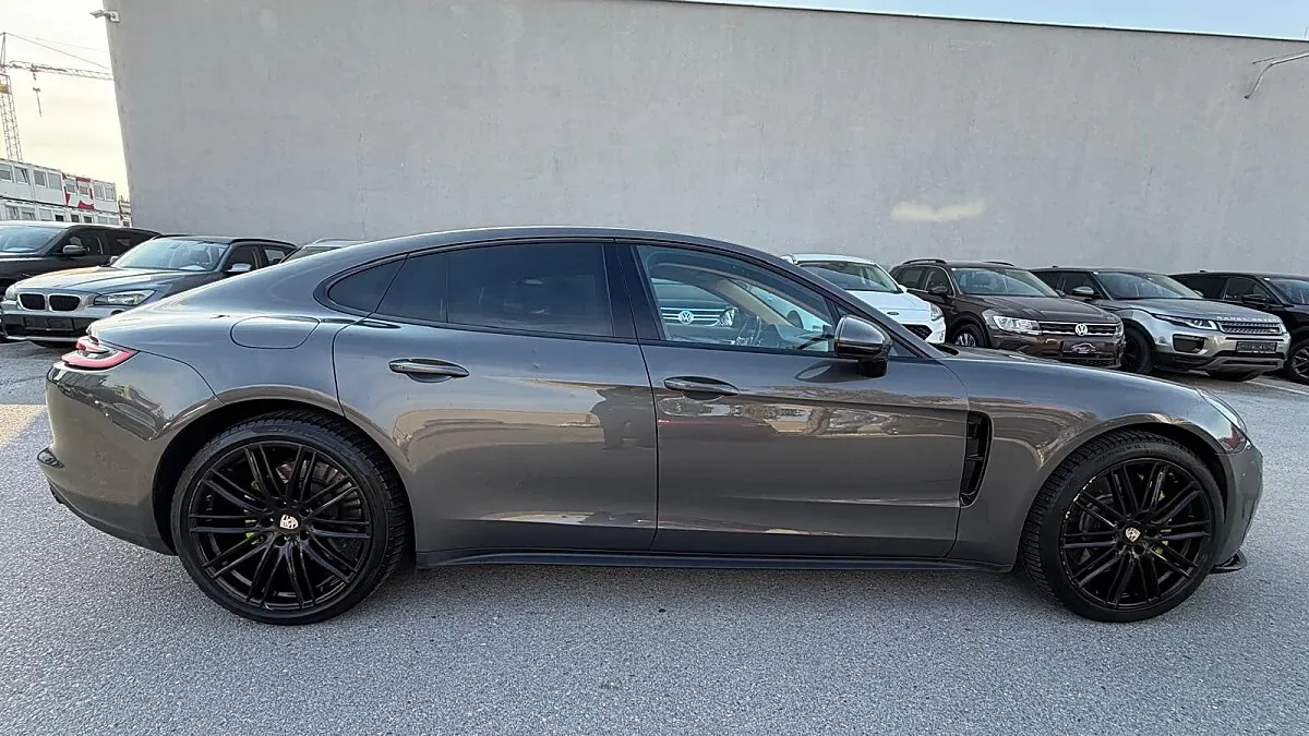 Porsche Panamera 2017 photo 2