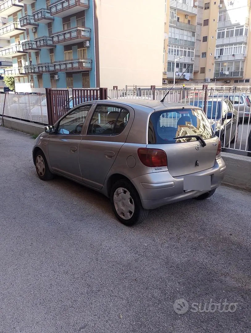 Toyota Yaris 2004 photo 5