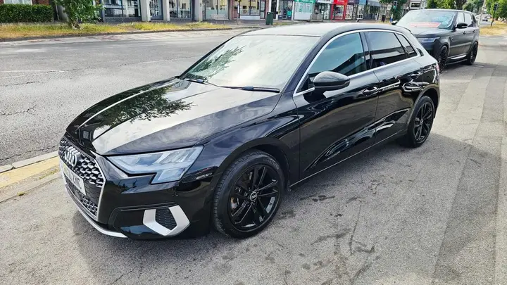 Audi A3 2021 photo 2