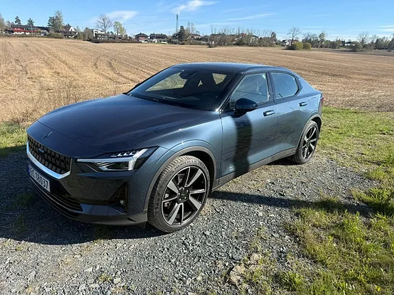 Polestar 2 2021 photo 2