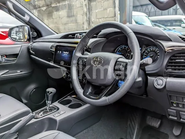 Toyota Hilux 2025 photo 2