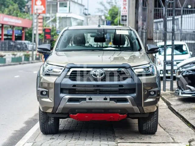 Toyota Hilux 2025 photo 5
