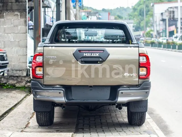 Toyota Hilux 2025 photo 3