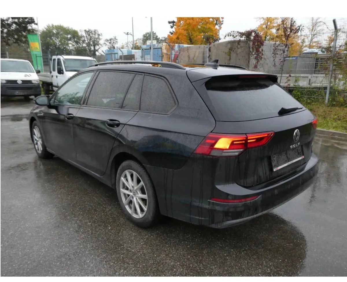 Volkswagen Golf 2021 photo 2