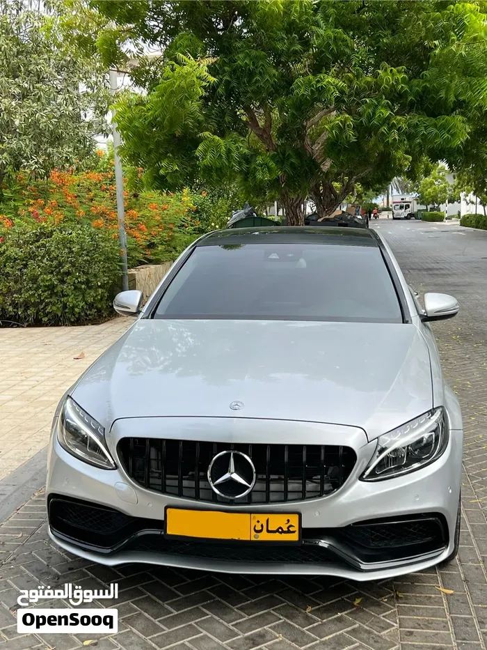 Mercedes-Benz C300 2016 photo 2