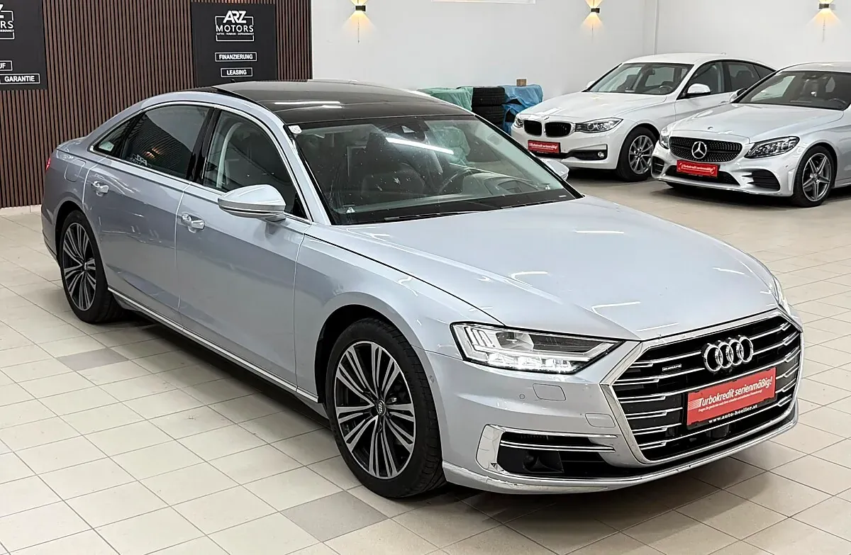 Audi A8 2017 photo 2