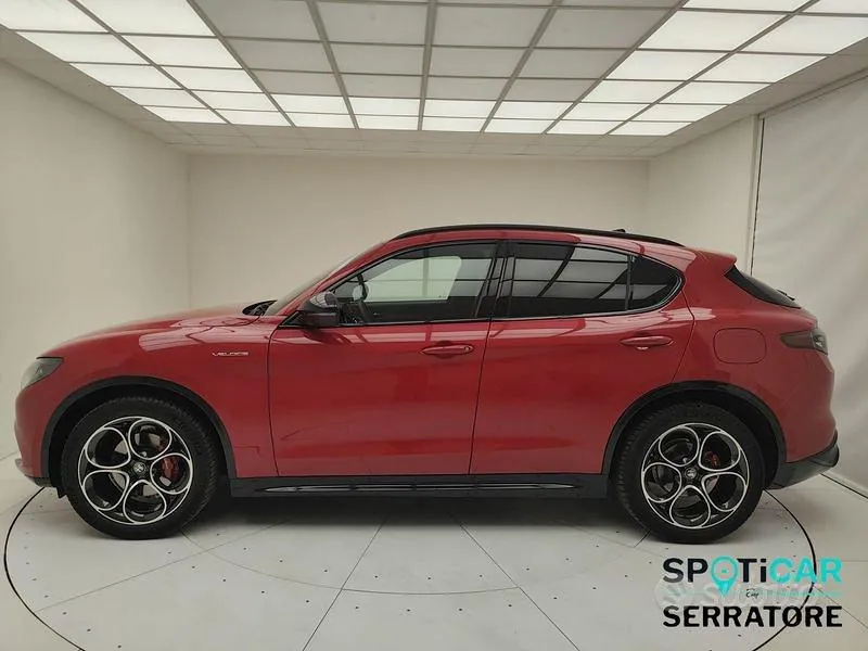 Alfa Romeo Stelvio 2025 photo 4