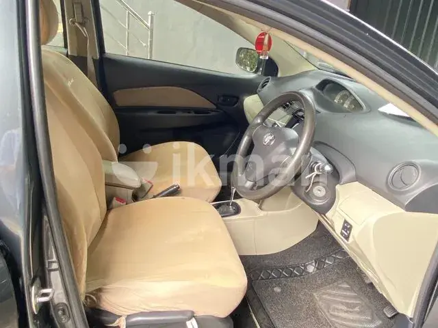 Toyota Yaris 2006 photo 4