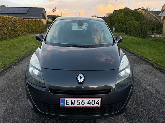 Renault Grand Scenic Iii 2010 photo 5