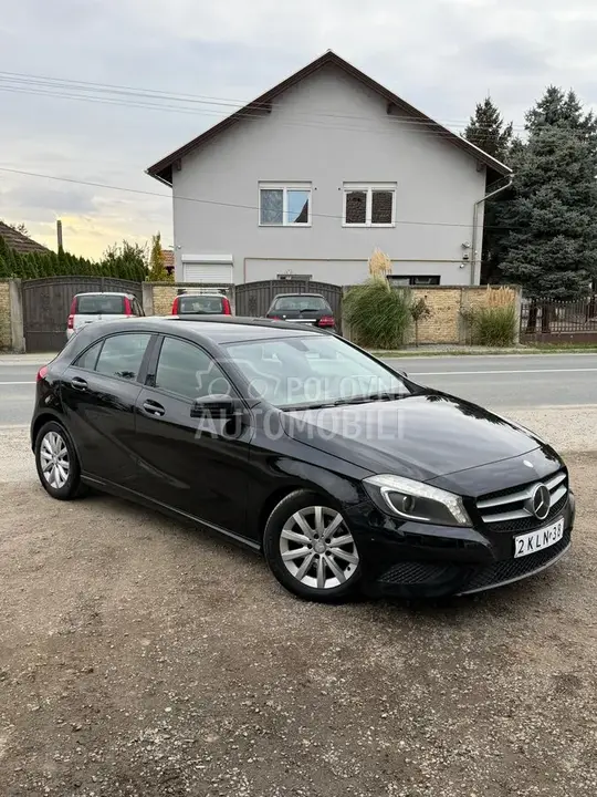 Mercedes-Benz A 180 2014 photo 3