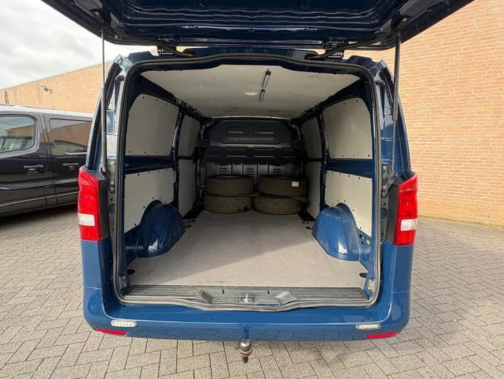 Mercedes-Benz Vito 2023 photo 3