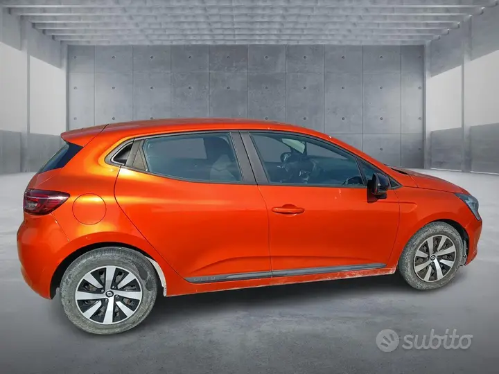 Renault Clio 2023 photo 4