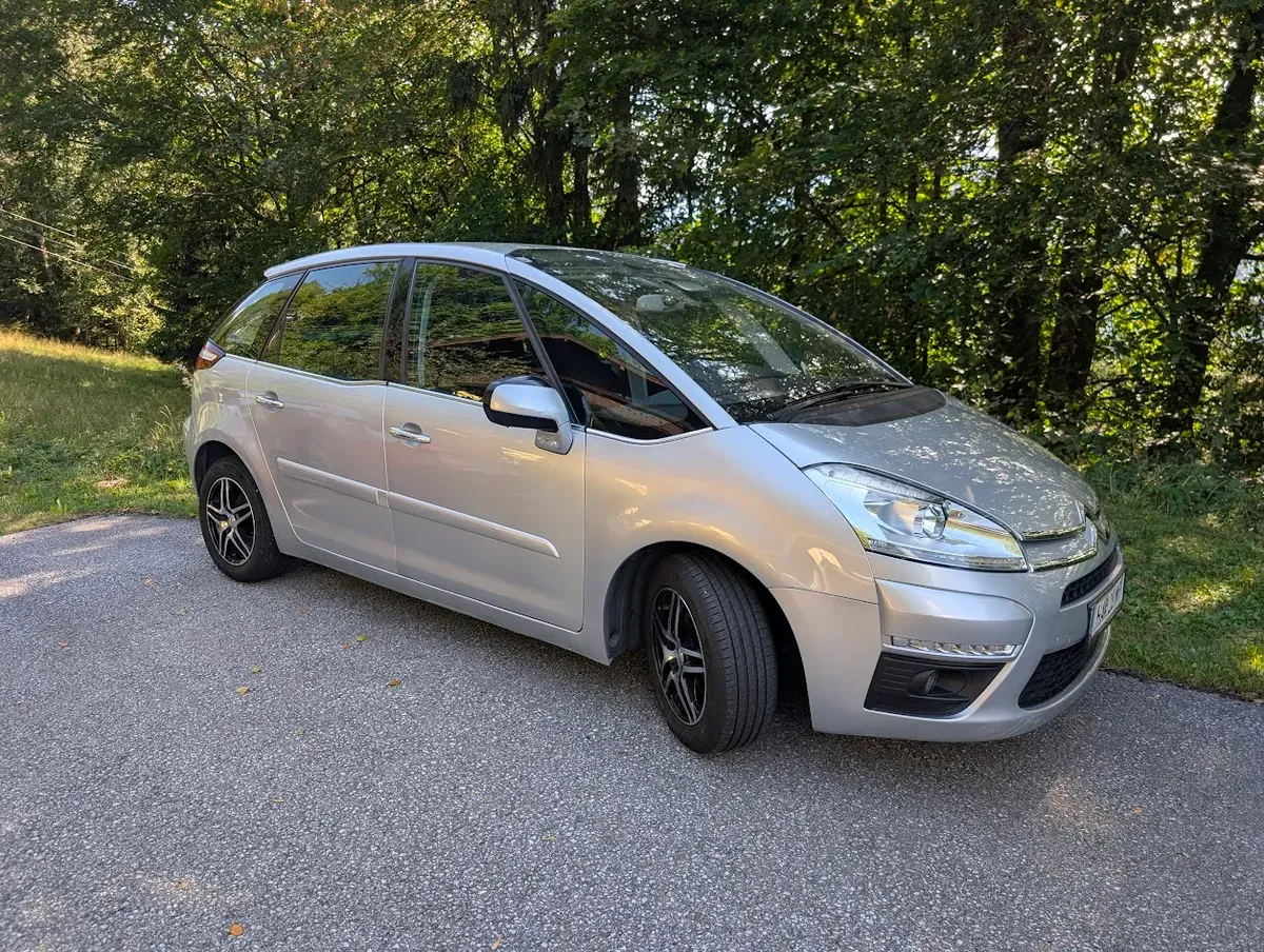 Citroen C4 Picasso 2012 photo 2