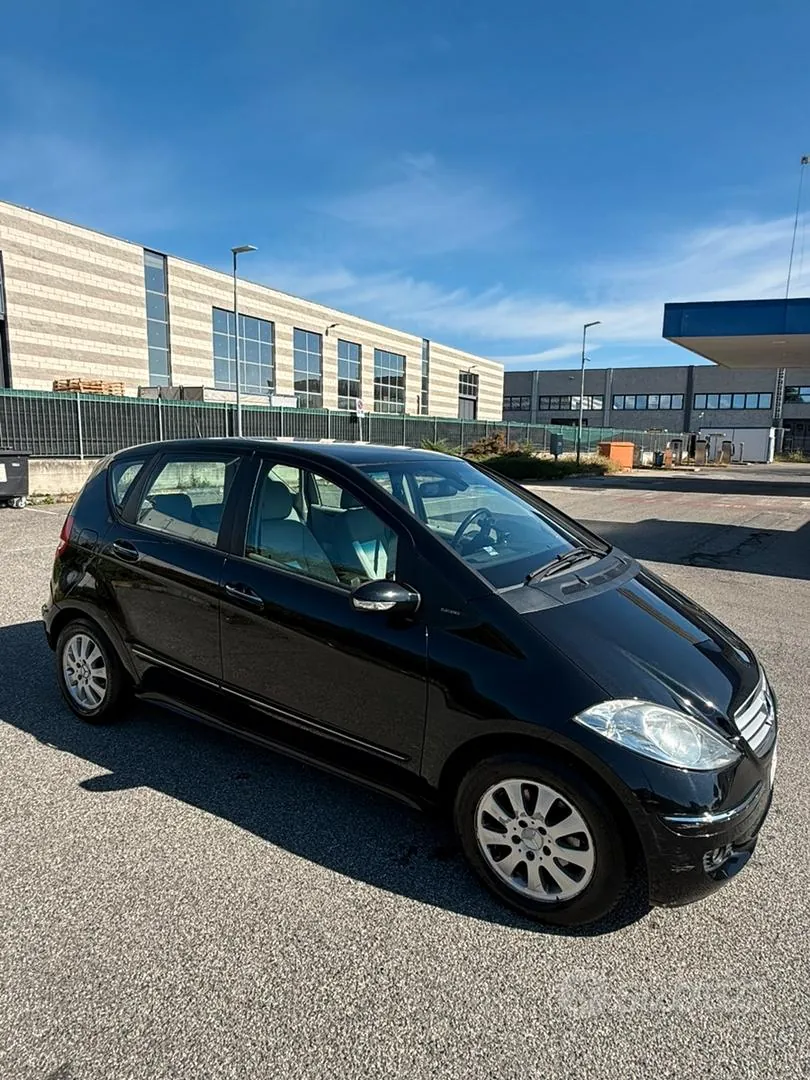 Mercedes-Benz A
