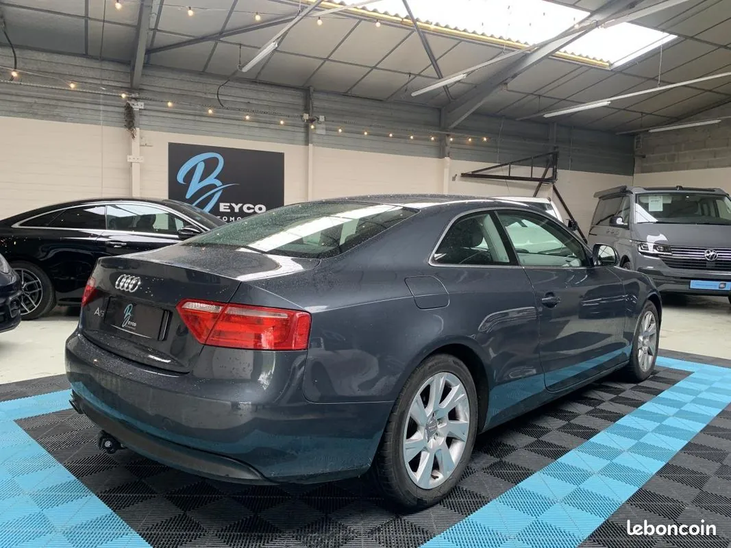 Audi A5 2009 photo 5