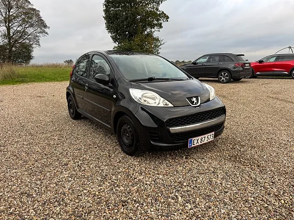 Peugeot 107 2010 photo 2