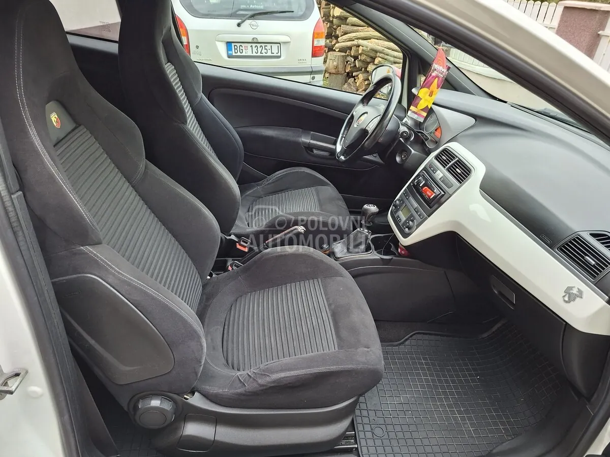 Fiat Grande Punto 2009 photo 5