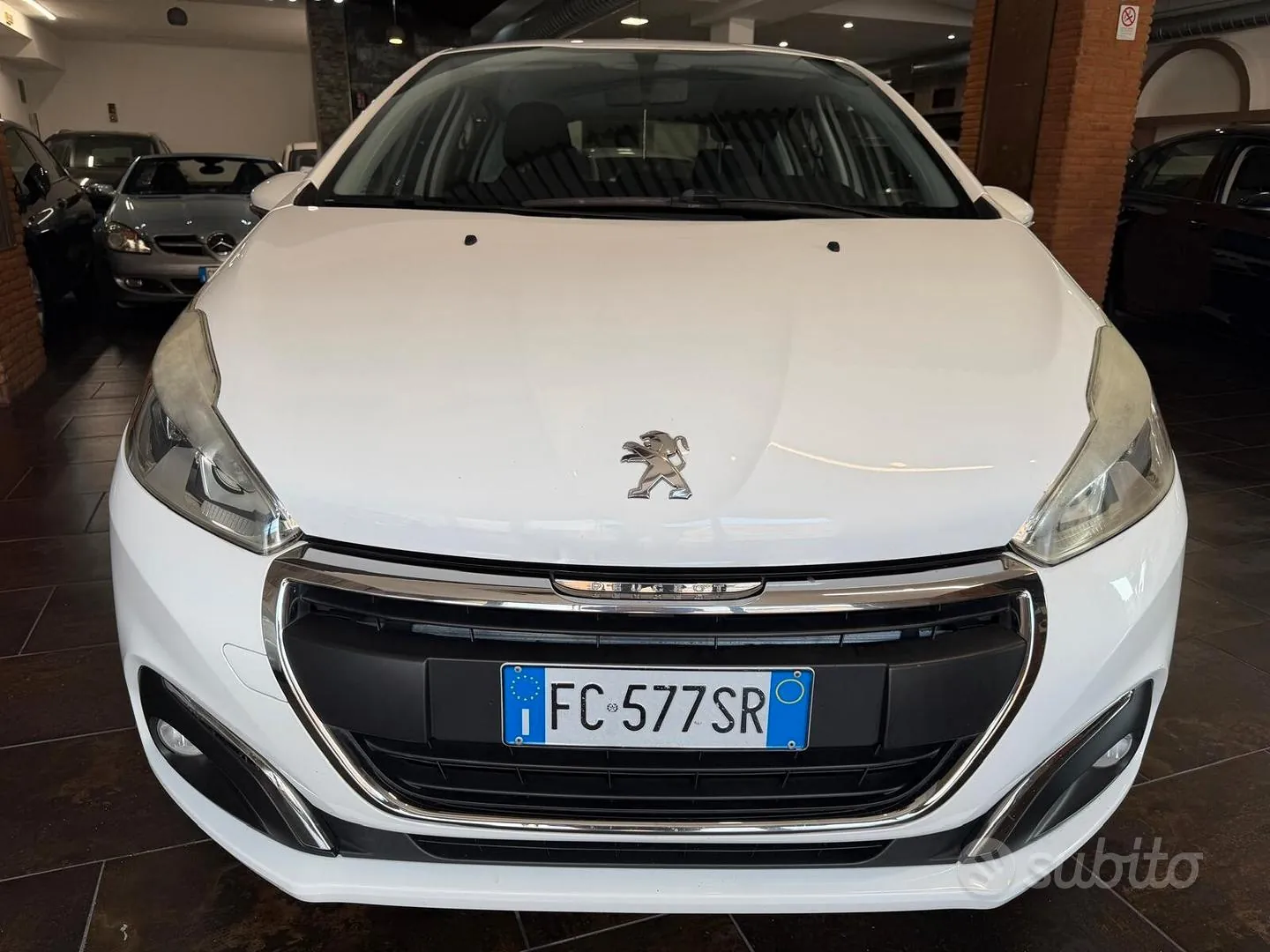 Peugeot 208 2016 photo 2